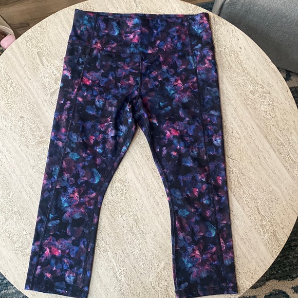 Avia Pants & Jumpsuits Avia Womens Active Performance Print Capri